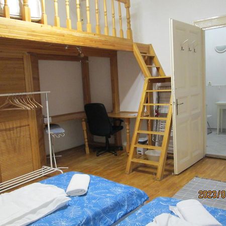 Lavender Apartment Near Heroes' Square & Puskas Stadium Budapeşte Dış mekan fotoğraf